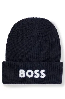 Gorro de punto de doble capa para niños con detalle de la marca en felpa