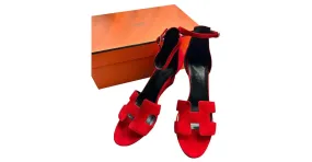Sandalia de cuña Hermès Legend en rojo clásico Hermès 38.5 Roja 