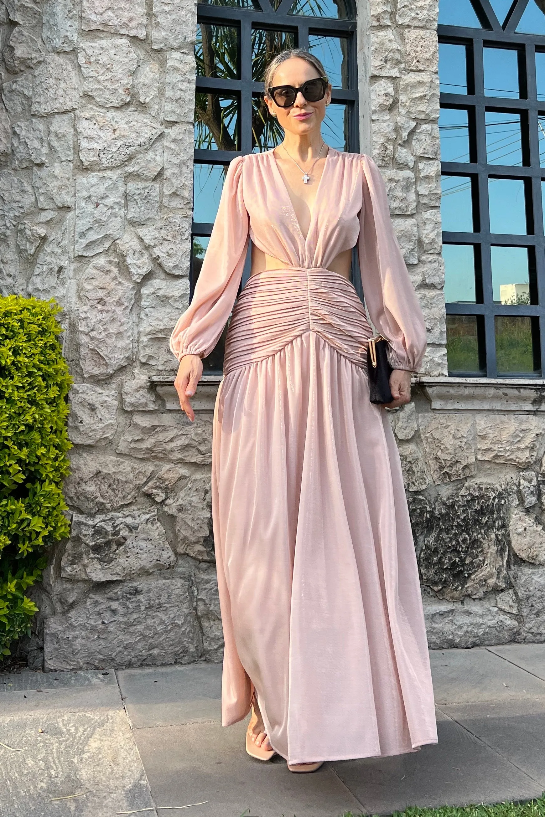 VESTIDO CUT OUT